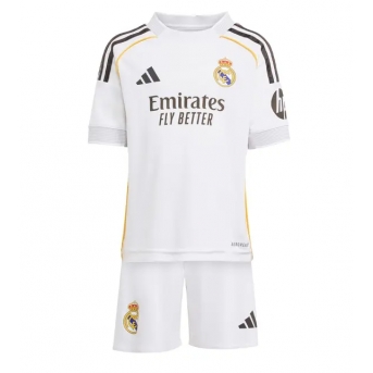 Billige Fotballdrakt Real Madrid Replika Hjemmedraktsett Barn 2025-26 Kortermet (med bukser)